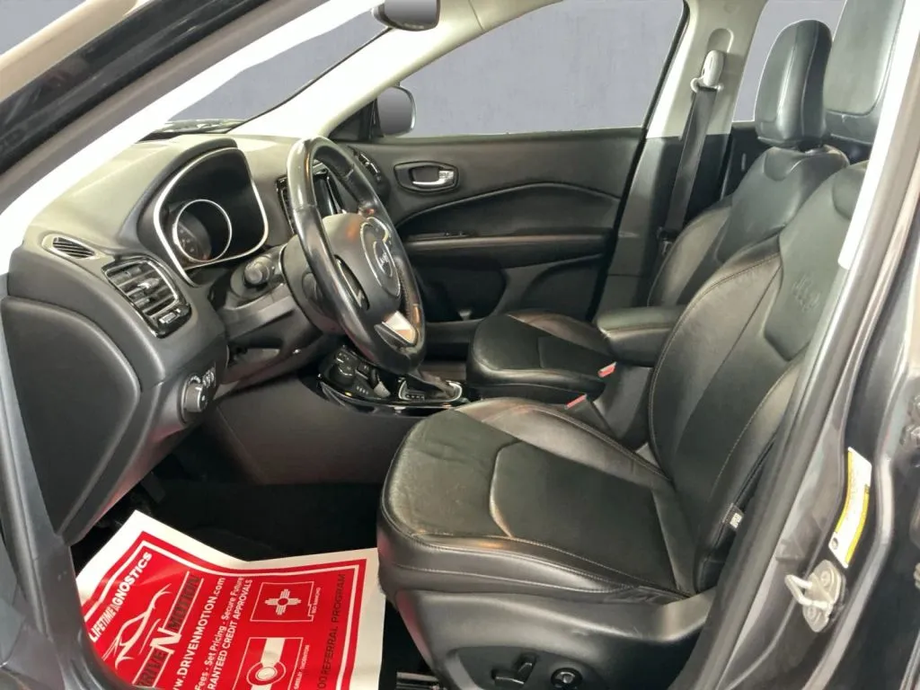 Jeep Compass photo 12