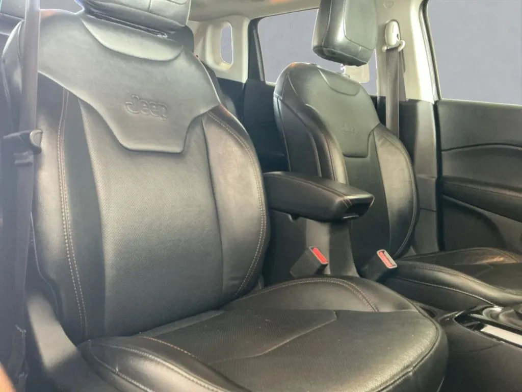 Jeep Compass photo 16