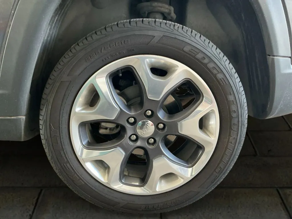 Jeep Compass photo 37