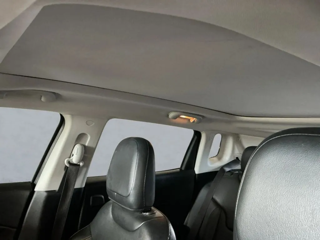 Jeep Compass photo 21