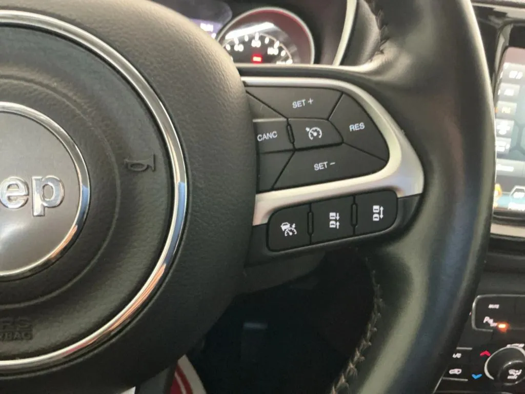 Jeep Compass photo 24