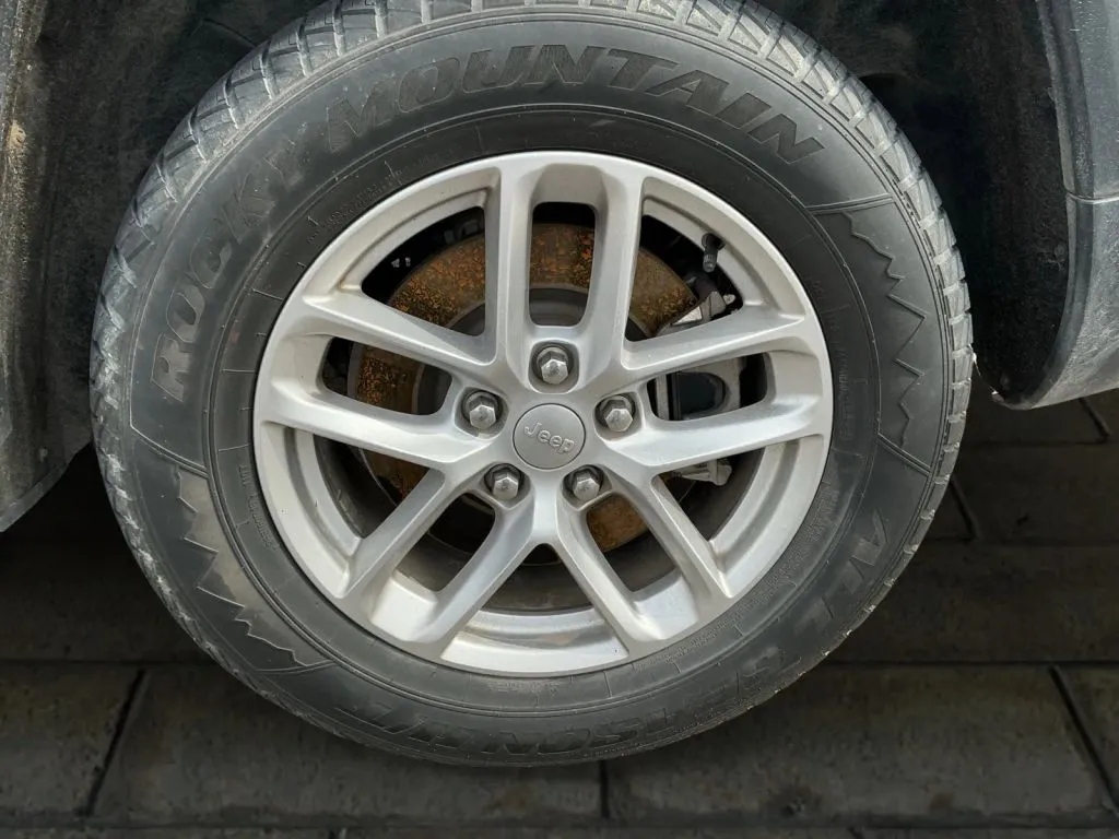 Jeep Grand Cherokee L photo 18