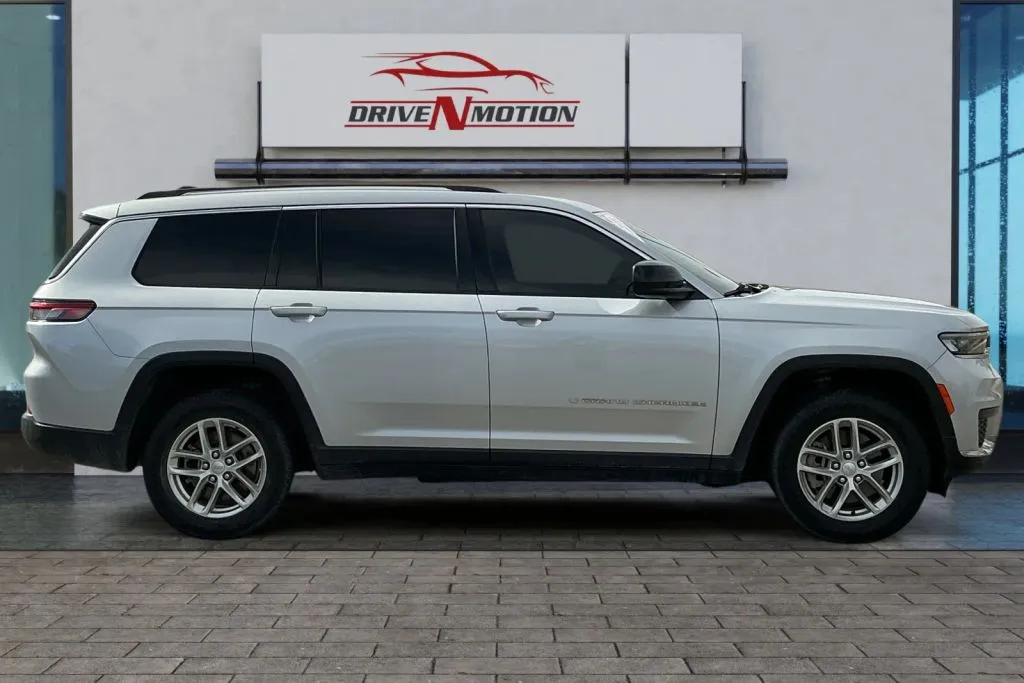 Another view of 2021 Jeep Grand Cherokee L Laredo Sport Utility 4D for sale in Rio Rancho, NM at Drive N-Motion Rio Rancho