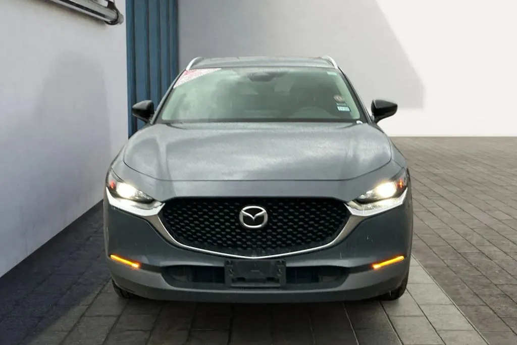 Mazda CX-30 photo 8
