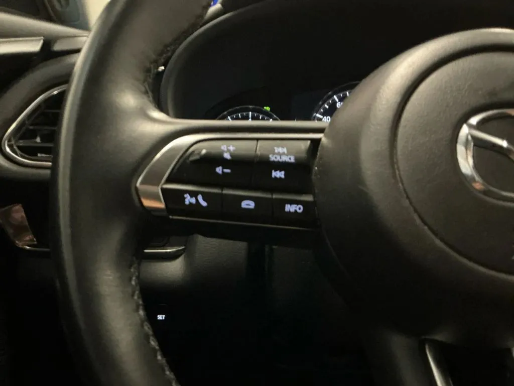 Mazda CX-30 photo 28