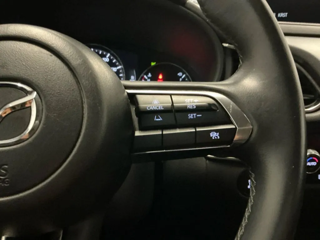 Mazda CX-30 photo 29