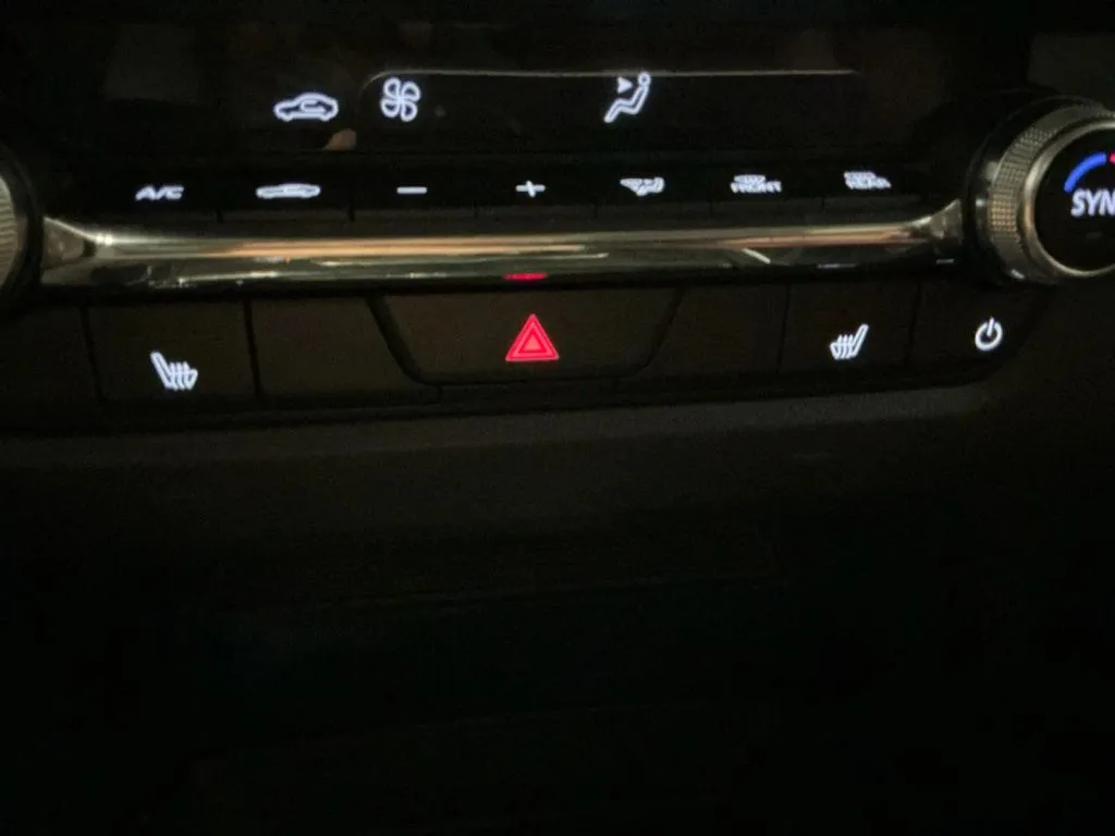 Mazda CX-30 photo 33