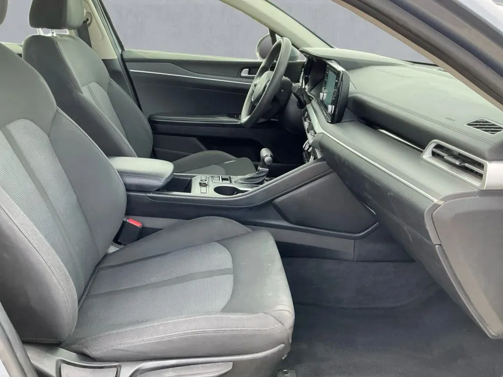 Kia K5 photo 22