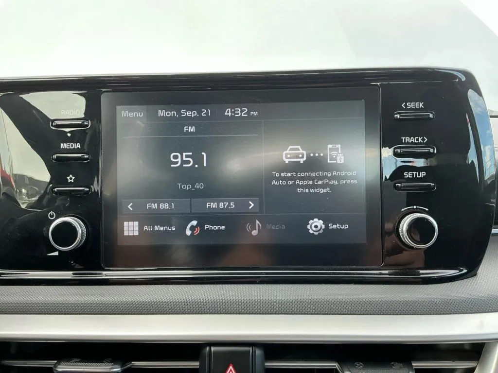 Kia K5 photo 29