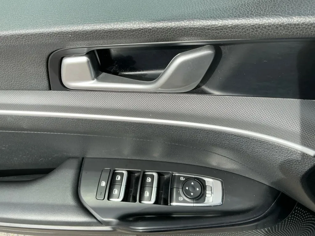 Kia K5 photo 11