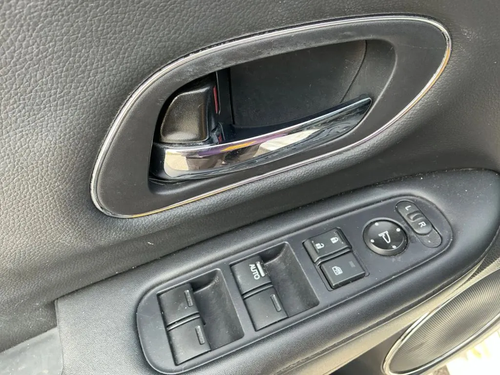Honda HR-V photo 11