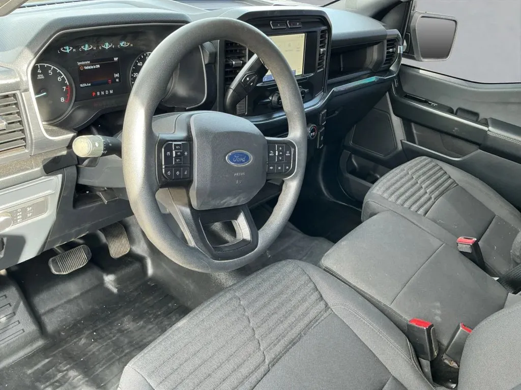 Ford F-150 photo 13