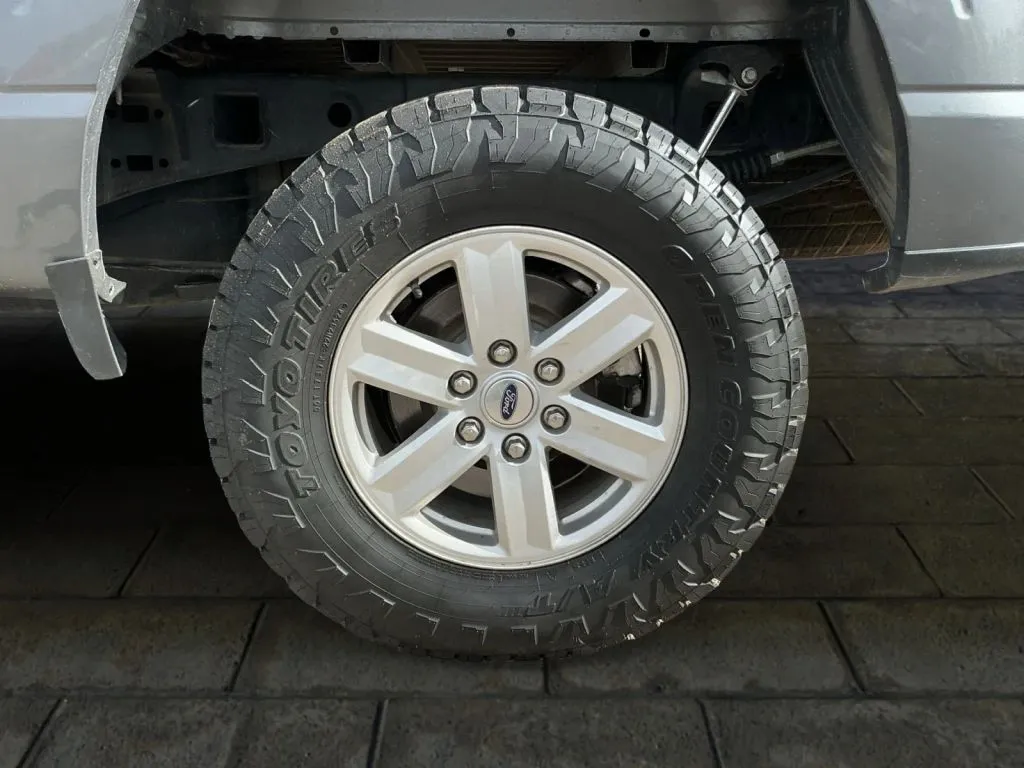 Ford F-150 photo 18