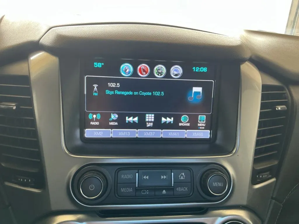 Chevrolet Suburban photo 33