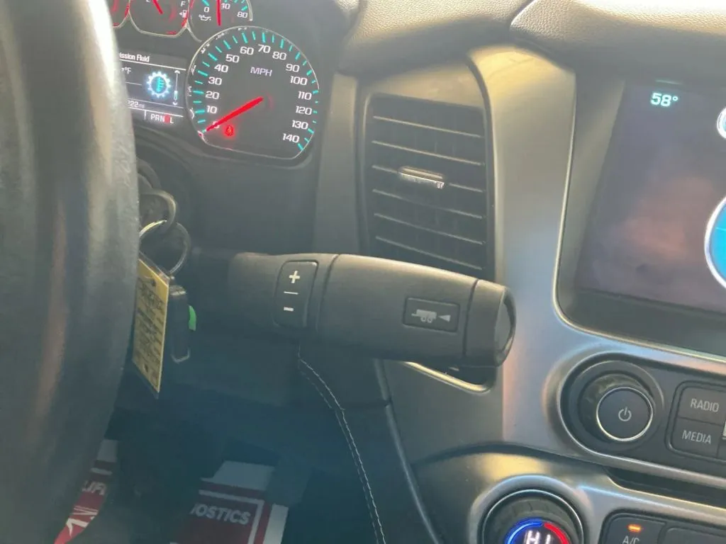 Chevrolet Suburban photo 28