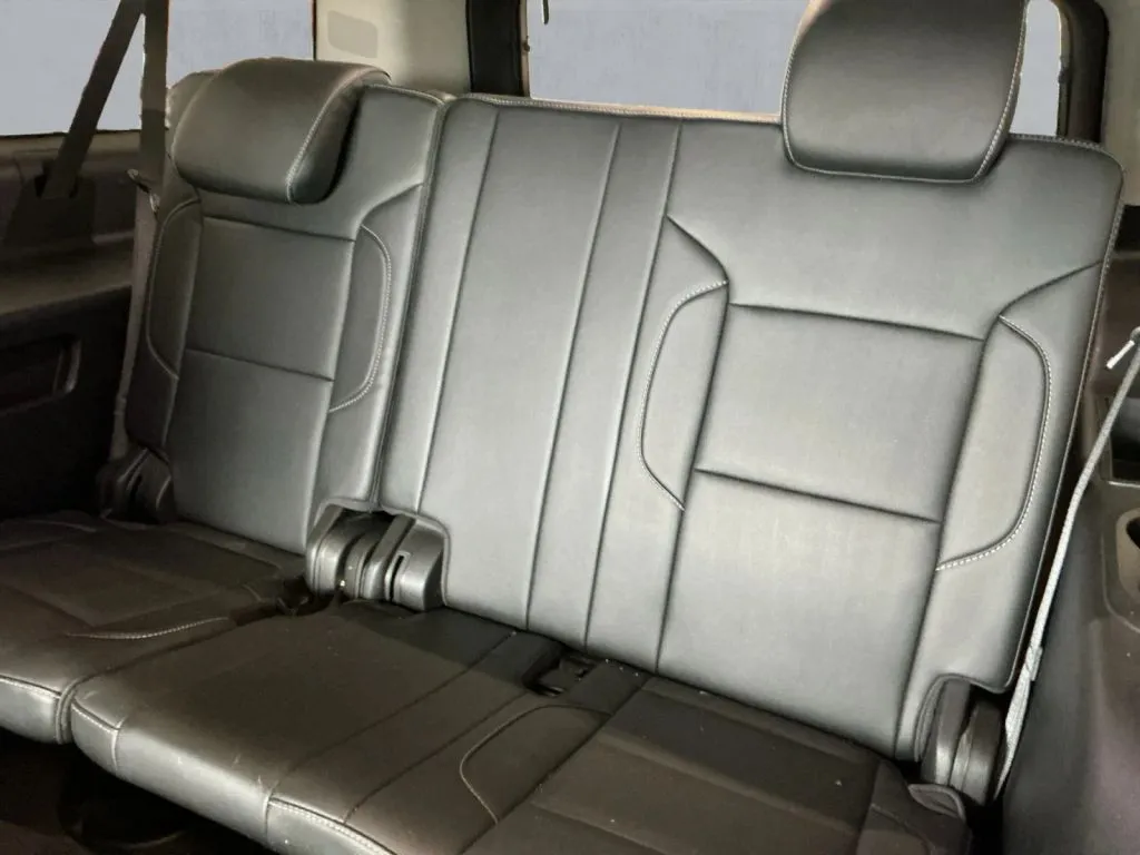 Chevrolet Suburban photo 34