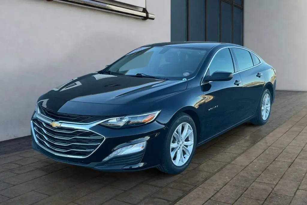 More photos of 2021 Chevrolet Malibu LT Sedan 4D at Drive N-Motion Rio Rancho, NM