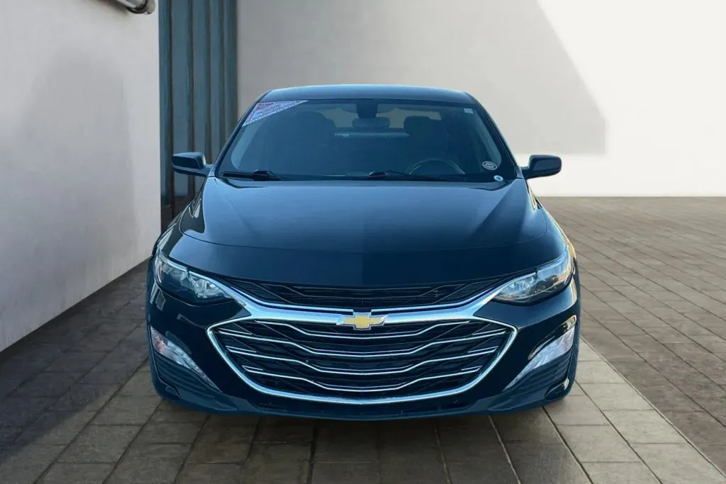 More photos of 2021 Chevrolet Malibu LT Sedan 4D at Drive N-Motion Rio Rancho, NM