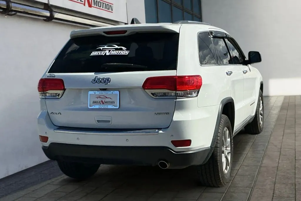 More photos of 2015 Jeep Grand Cherokee Limited Sport Utility 4D at Drive N-Motion Rio Rancho, NM