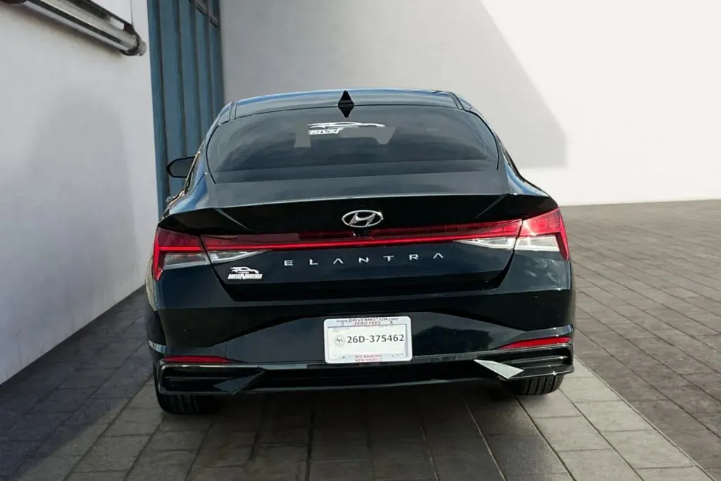 More photos of 2022 Hyundai Elantra SEL Sedan 4D at Drive N-Motion Rio Rancho, NM