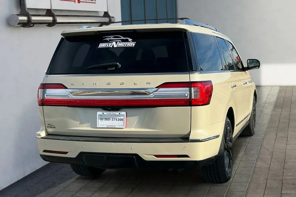 More photos of 2018 Lincoln Navigator Reserve Sport Utility 4D at Drive N-Motion Rio Rancho, NM
