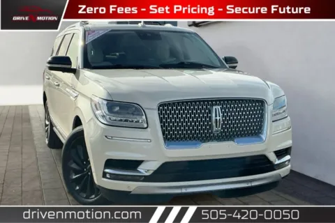 White 2018 Lincoln Navigator Reserve Sport Utility 4D for sale in Rio Rancho, NM