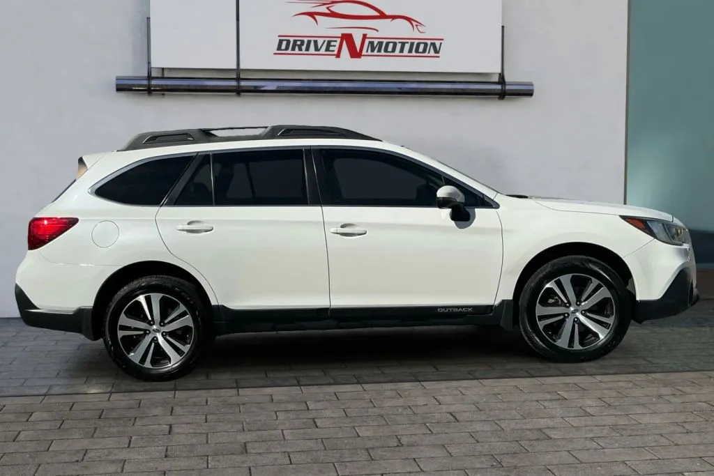 Another view of 2019 Subaru Outback 3.6R Limited Wagon 4D for sale in Rio Rancho, NM at Drive N-Motion Rio Rancho