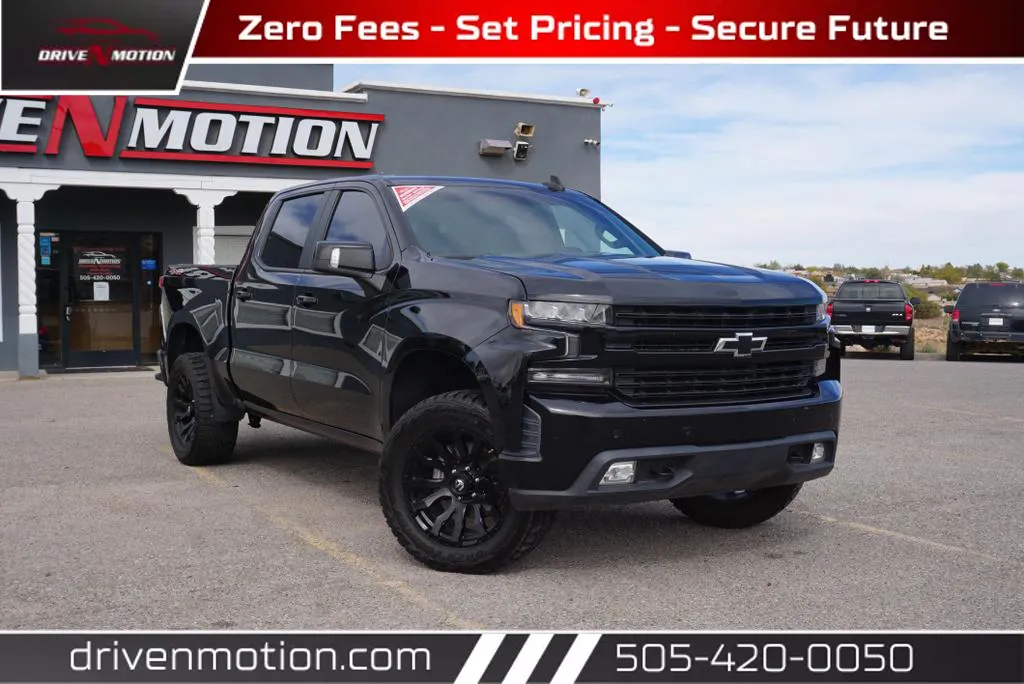 Used 2020 Chevrolet Silverado 1500 Crew Cab RST Pickup 4D 3/4 ft