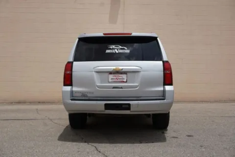 More photos of 2018 Chevrolet Suburban LT Sport Utility 4D at Drive N-Motion Rio Rancho, NM