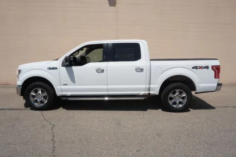 More photos of 2016 Ford F-150 SuperCrew Cab XLT Pickup 4D 5 1/2 ft at Drive N-Motion Rio Rancho, NM