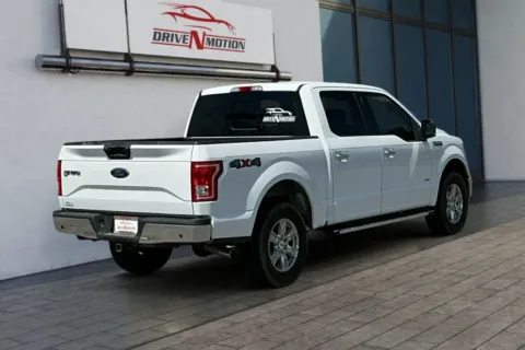 More photos of 2016 Ford F-150 SuperCrew Cab XLT Pickup 4D 5 1/2 ft at Drive N-Motion Rio Rancho, NM