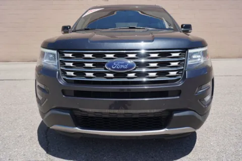 More photos of 2017 Ford Explorer XLT Sport Utility 4D at Drive N-Motion Rio Rancho, NM
