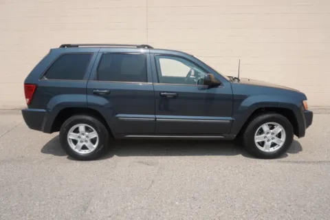Photos of 2007 Jeep Grand Cherokee Laredo Sport Utility 4D for sale in Rio Rancho, NM at Drive N-Motion Rio Rancho