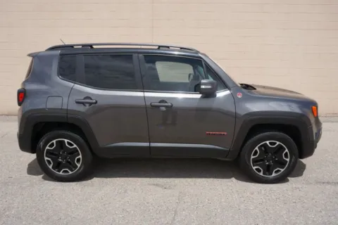 Photos of 2016 Jeep Renegade Trailhawk Sport Utility 4D for sale in Rio Rancho, NM at Drive N-Motion Rio Rancho