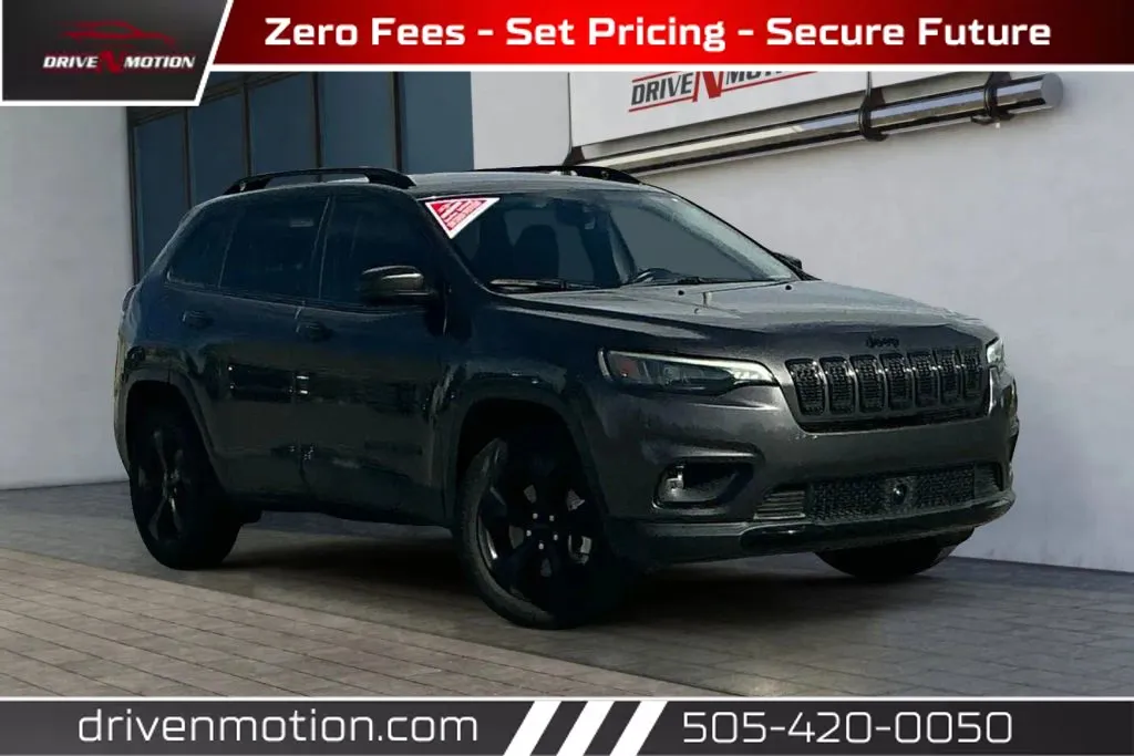 Gray 2021 Jeep Cherokee Altitude Sport Utility 4D for sale in Rio Rancho, NM