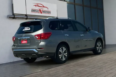 More photos of 2020 Nissan Pathfinder S Sport Utility 4D at Drive N-Motion Rio Rancho, NM