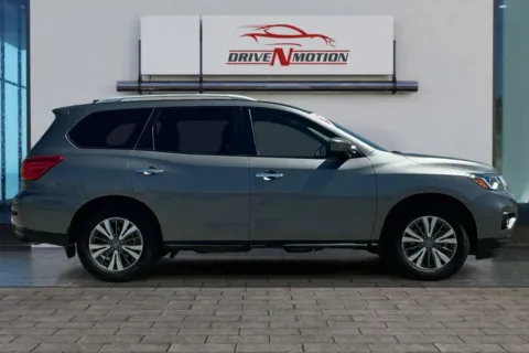 Another view of 2020 Nissan Pathfinder S Sport Utility 4D for sale in Rio Rancho, NM at Drive N-Motion Rio Rancho