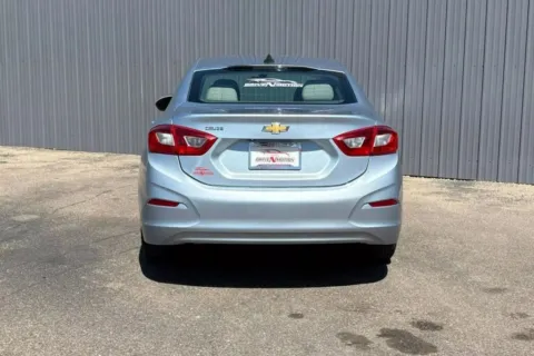 More photos of 2017 Chevrolet Cruze LS Sedan 4D at Drive N-Motion Rio Rancho, NM
