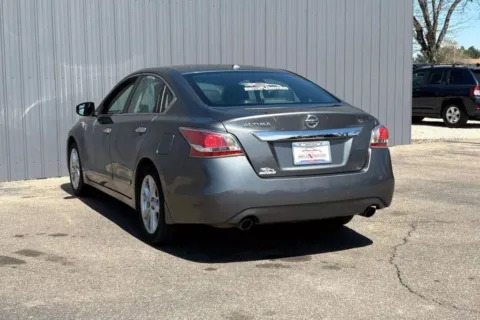 More photos of 2015 Nissan Altima 2.5 SL Sedan 4D at Drive N-Motion Rio Rancho, NM