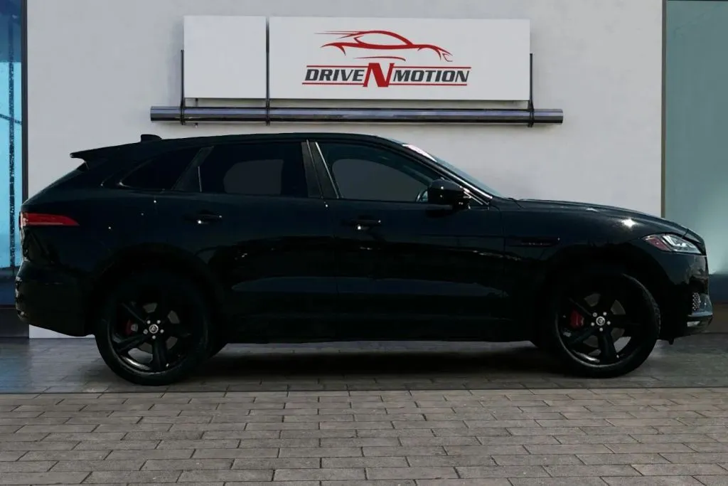 Photos of 2019 Jaguar F-PACE S Sport Utility 4D for sale in Rio Rancho, NM at Drive N-Motion Rio Rancho