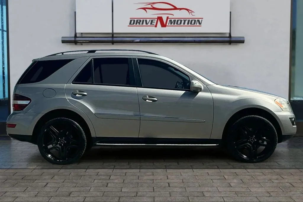 Another view of 2009 Mercedes-Benz M-Class ML 350 Sport Utility 4D for sale in Rio Rancho, NM at Drive N-Motion Rio Rancho