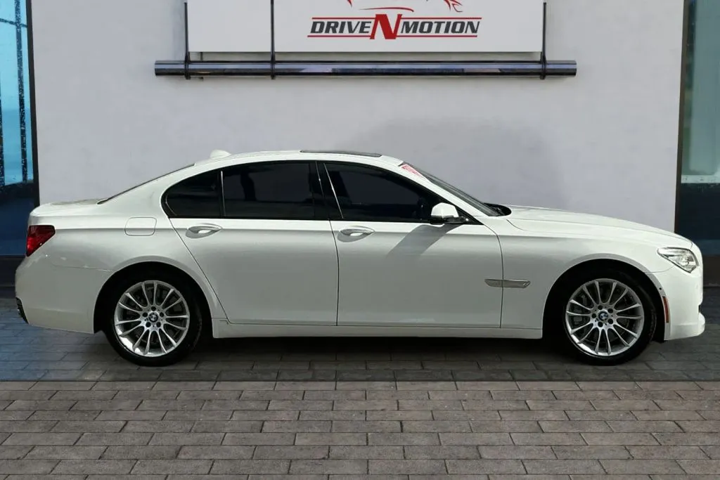 Another view of 2015 BMW 7 Series 750i Sedan 4D for sale in Rio Rancho, NM at Drive N-Motion Rio Rancho