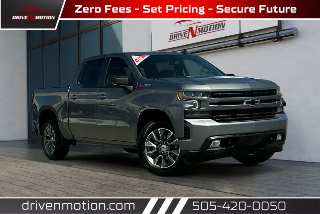 Gray 2021 Chevrolet Silverado 1500 Crew Cab RST Pickup 4D 5 3/4 ft for sale in Rio Rancho, NM