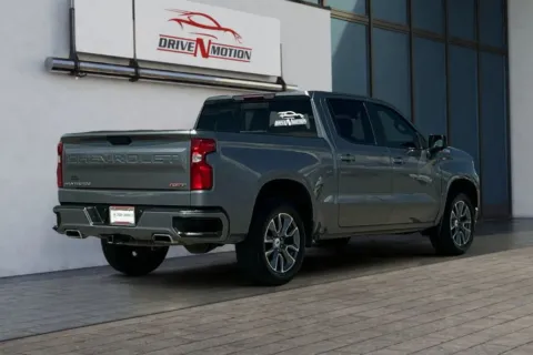 More photos of 2021 Chevrolet Silverado 1500 Crew Cab RST Pickup 4D 5 3/4 ft at Drive N-Motion Rio Rancho, NM