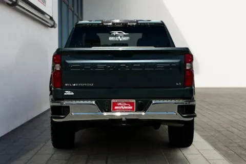 More photos of 2021 Chevrolet Silverado 1500 Crew Cab LT Pickup 4D 5 3/4 ft at Drive N-Motion Rio Rancho, NM