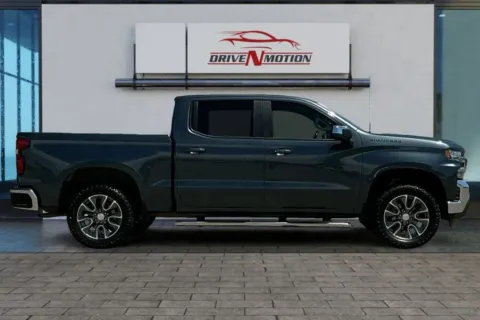 Another view of 2021 Chevrolet Silverado 1500 Crew Cab LT Pickup 4D 5 3/4 ft for sale in Rio Rancho, NM at Drive N-Motion Rio Rancho