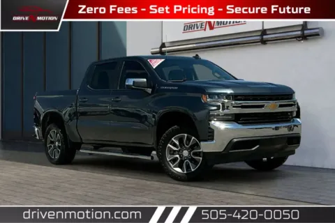 Gray 2021 Chevrolet Silverado 1500 Crew Cab LT Pickup 4D 5 3/4 ft for sale in Rio Rancho, NM