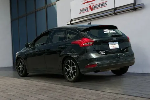 More photos of 2015 Ford Focus SE Hatchback 4D at Drive N-Motion Rio Rancho, NM