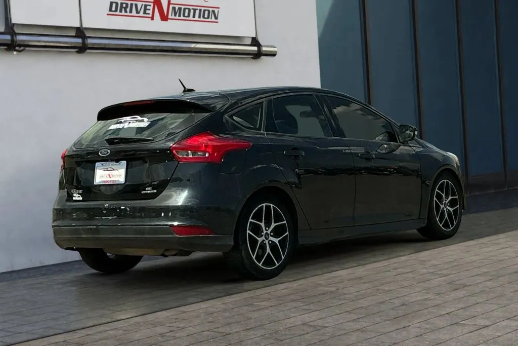 Another view of 2015 Ford Focus SE Hatchback 4D for sale in Rio Rancho, NM at Drive N-Motion Rio Rancho