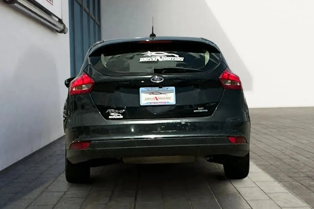 More photos of 2015 Ford Focus SE Hatchback 4D at Drive N-Motion Rio Rancho, NM